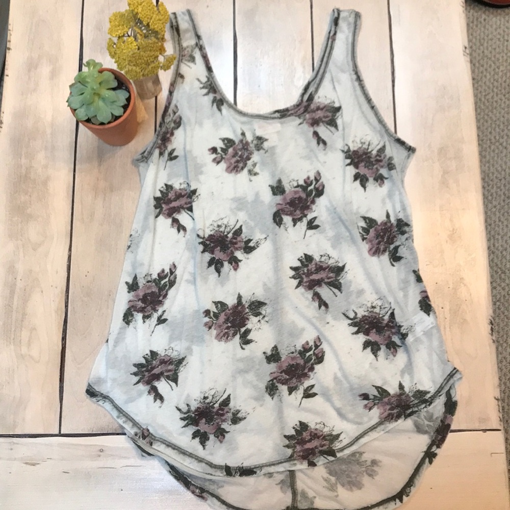 Faded Floral Tank Top Women’s Small
